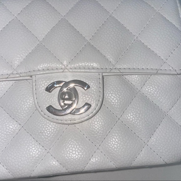 Sold Chanel Vintage White caviar mini square, silver hardware. - Picture 15 of 16